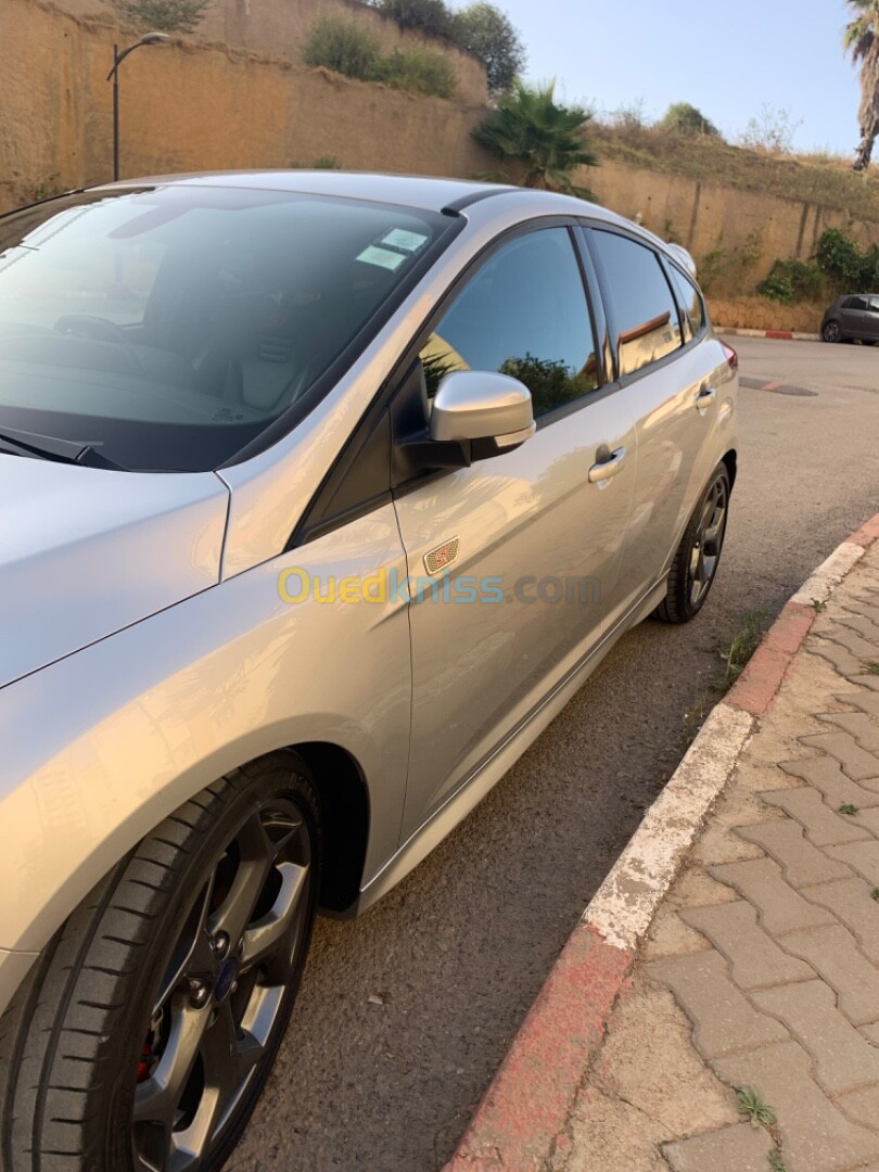 Ford Focus 5 portes 2016 