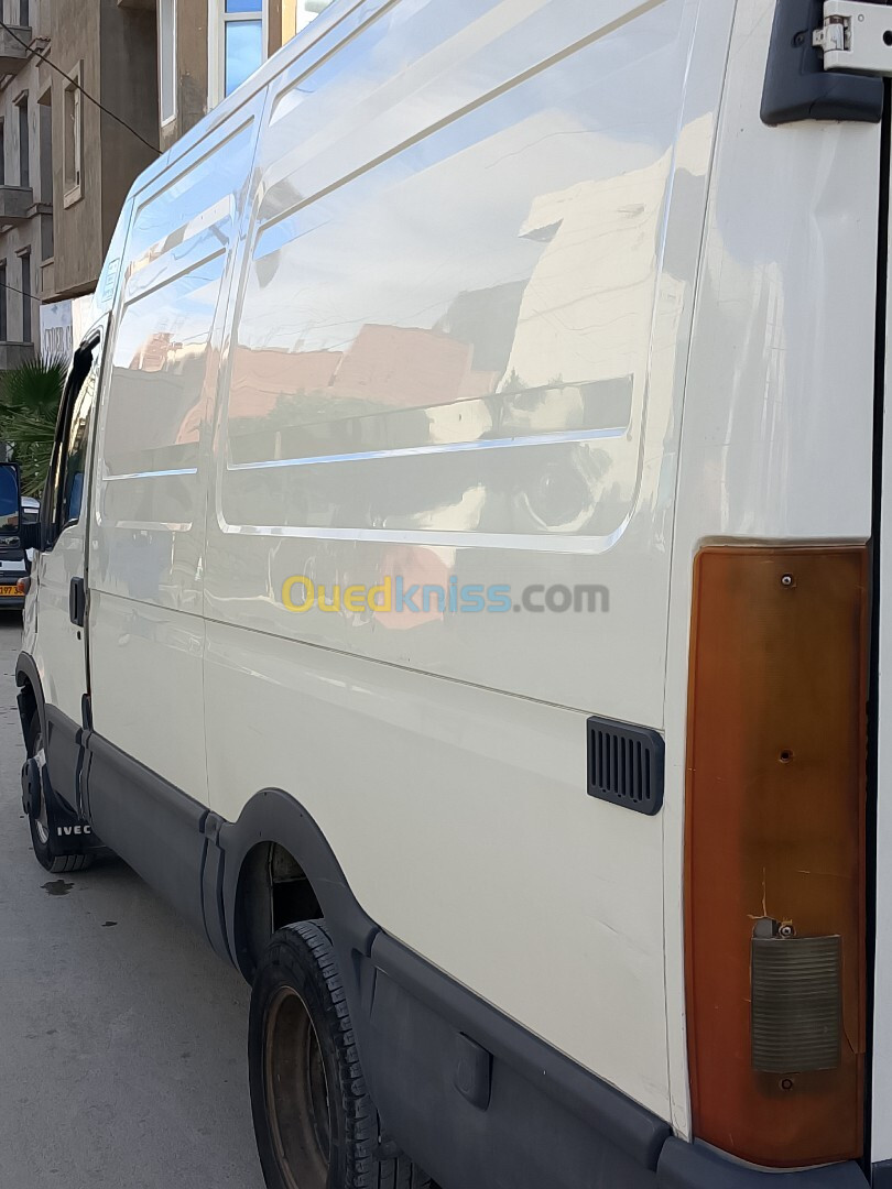 Renault ايفيكو   iveco 2000 