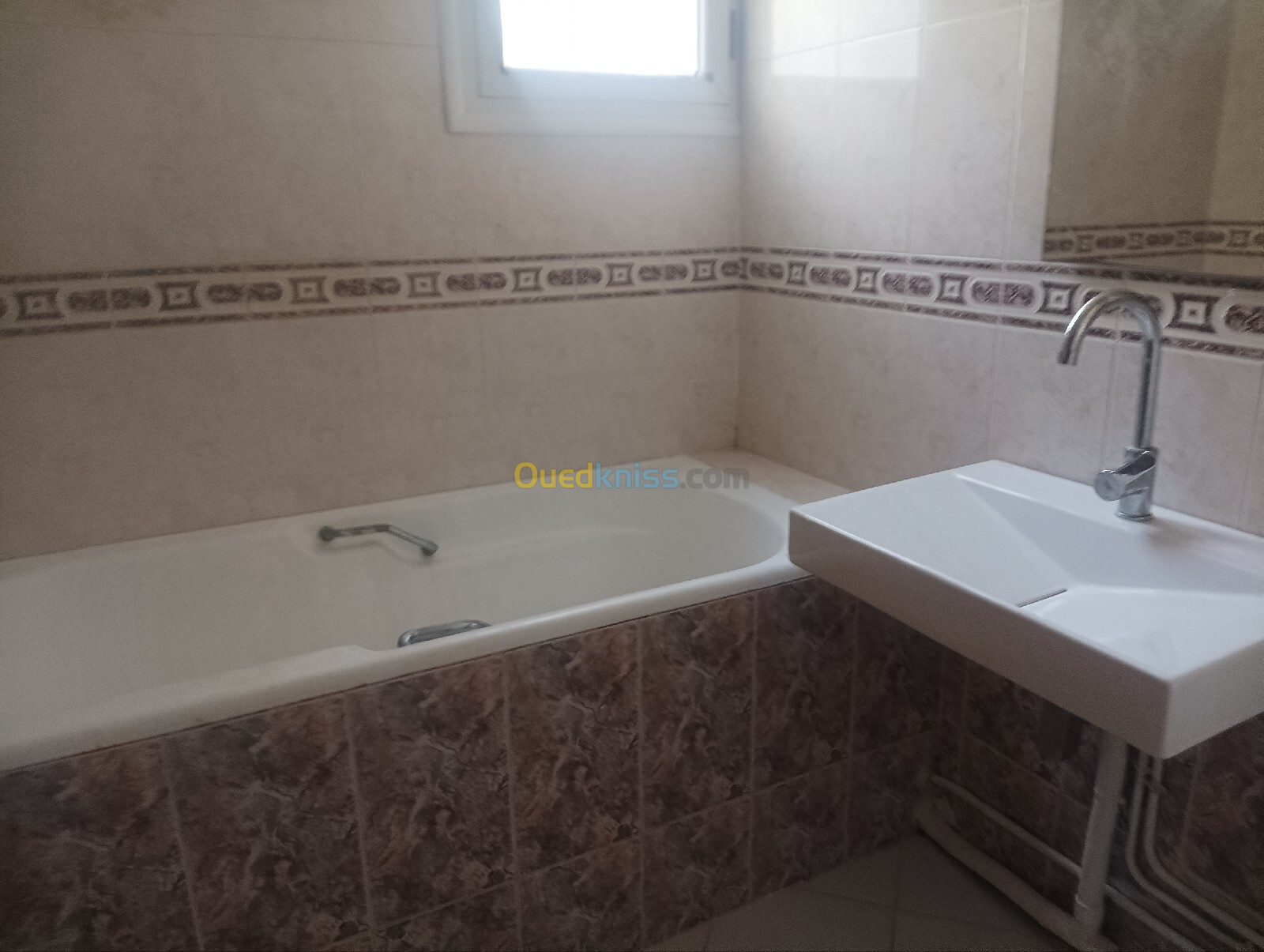 Location Niveau De Villa F3 Alger Hydra