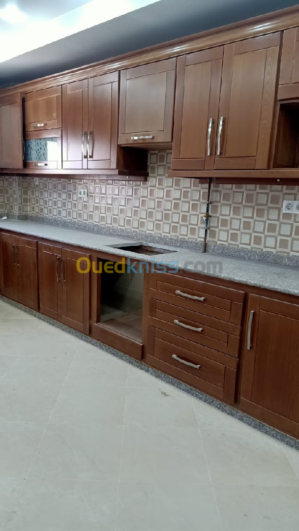 Location Appartement F4 Alger Bir mourad rais