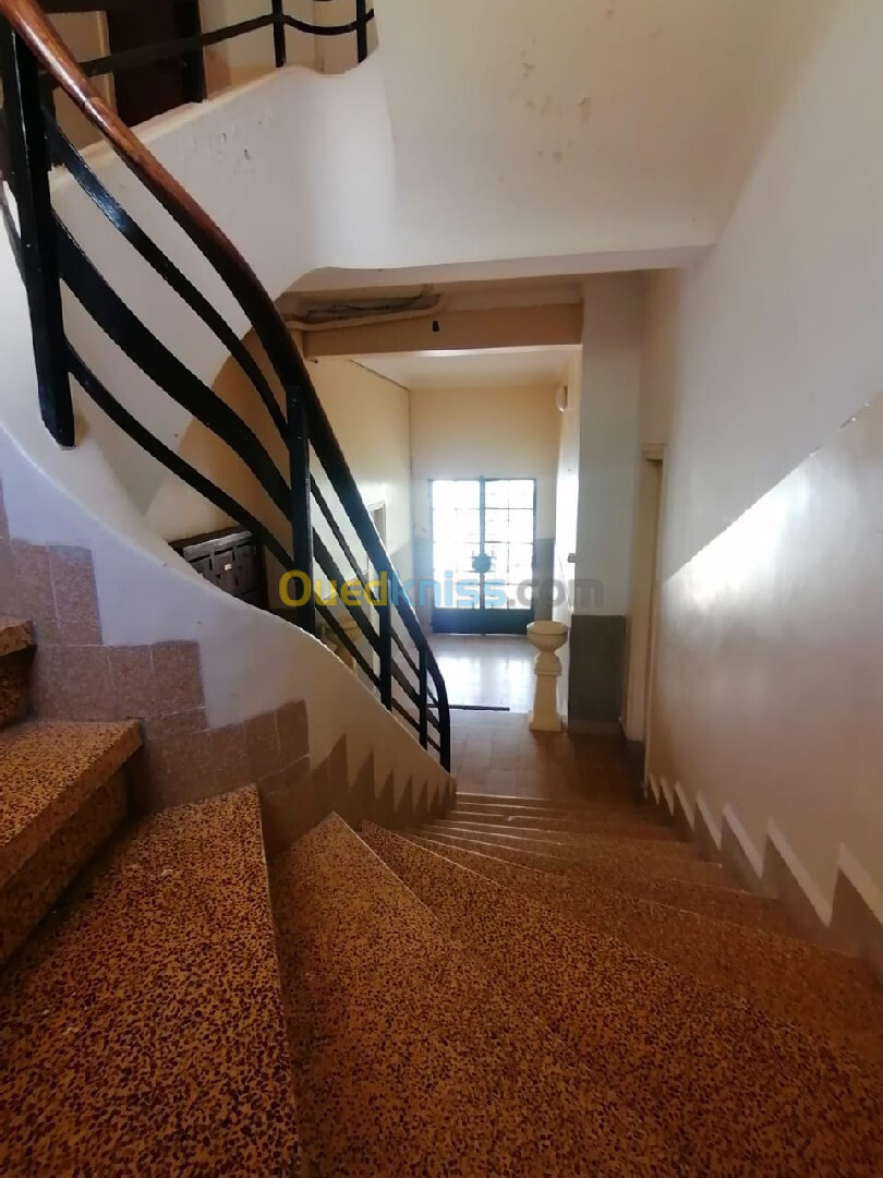 Location Duplex F4 Alger Hydra