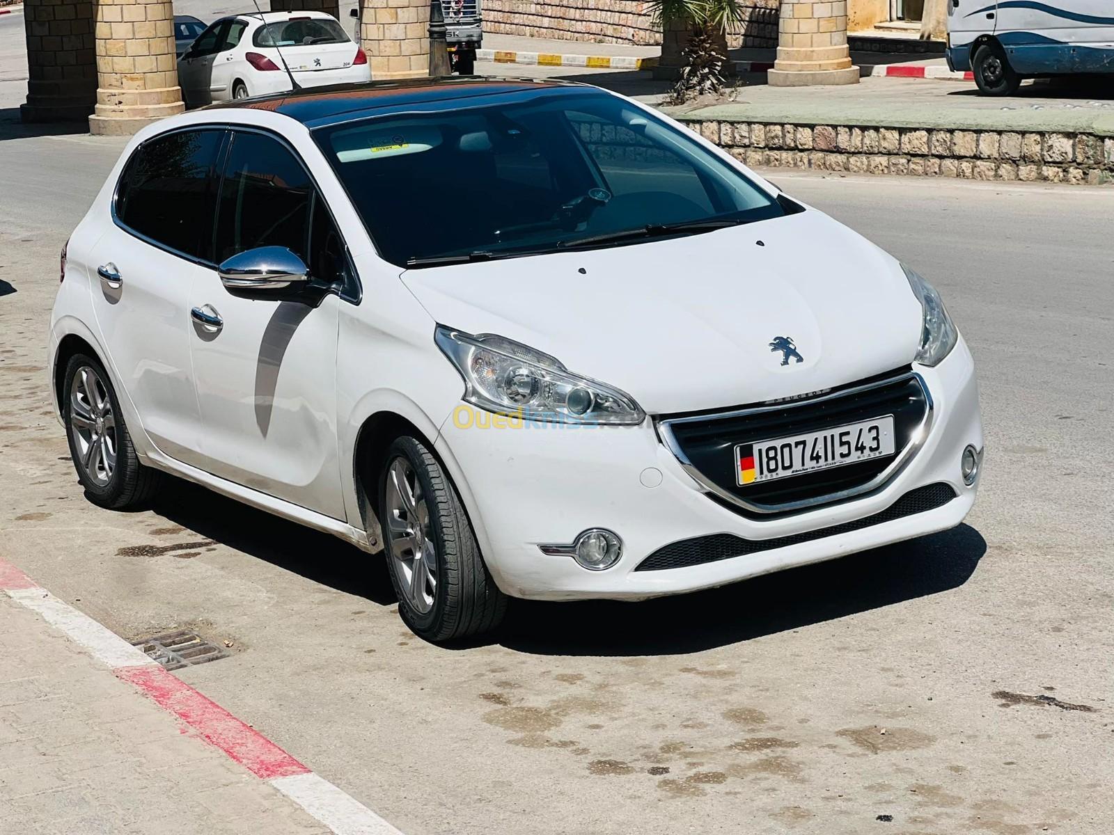 Peugeot 208 2015 Allure