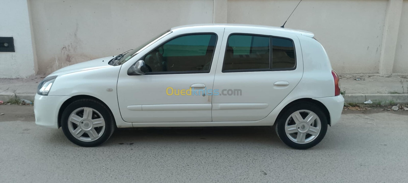 Renault Clio Campus 2015 Clio Campus