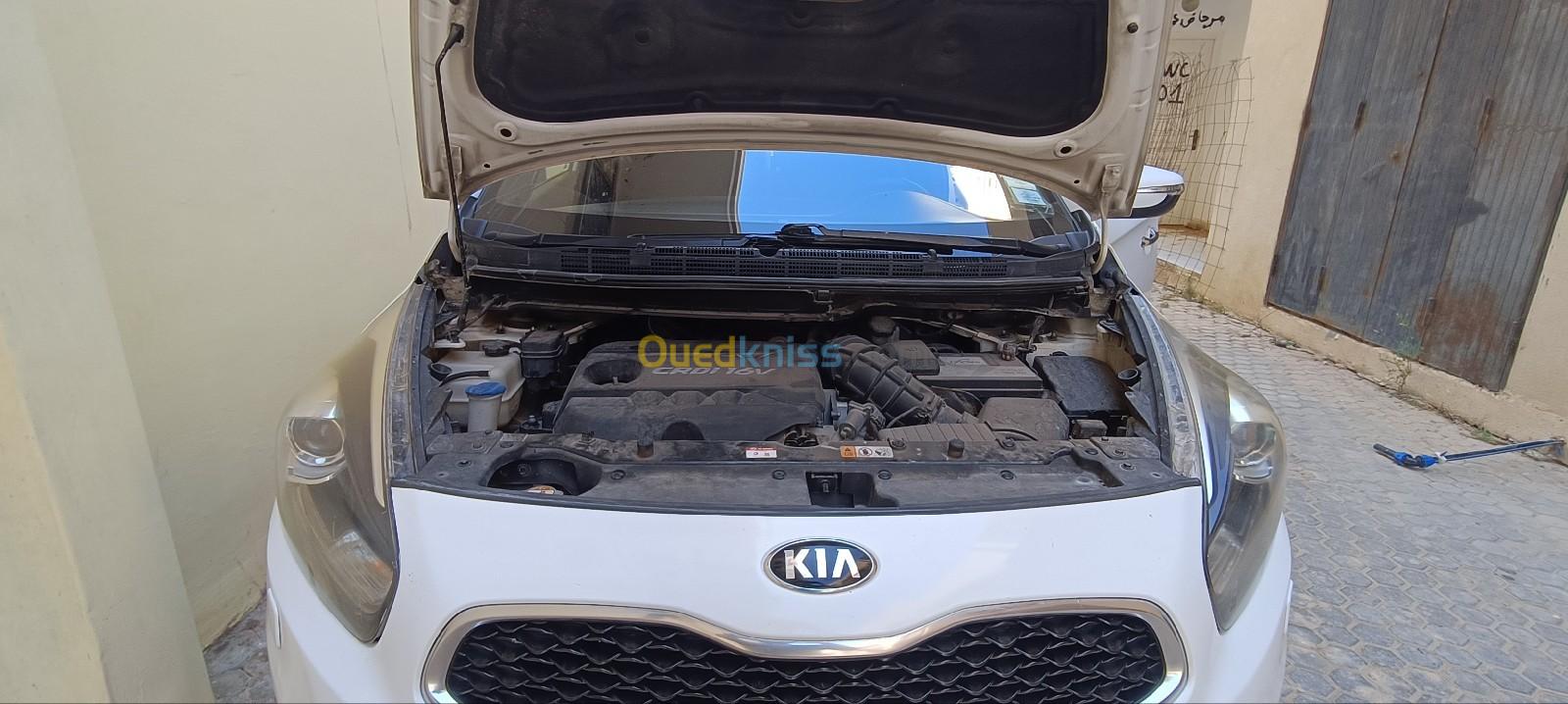 Kia Carens 2015 