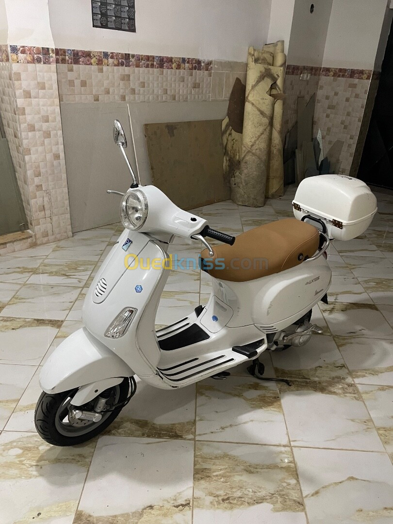 Piaggio Vespa 125 lx 