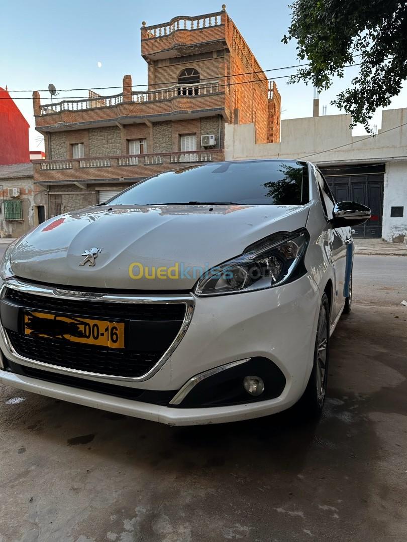 Peugeot 208 2016 Allure