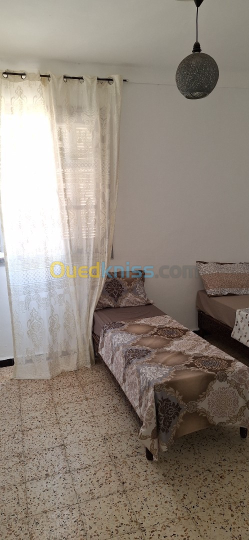 Location vacances Appartement F4 Mostaganem Mostaganem