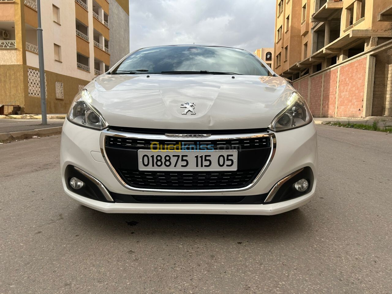 Peugeot 208 2015 Allure Facelift