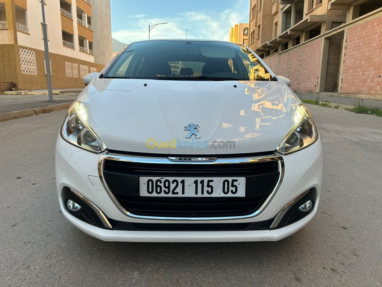 Peugeot 208 2015 Active Facelift