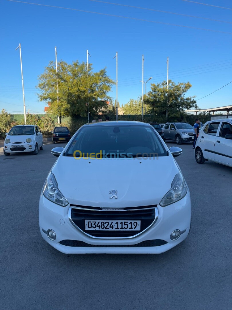 Peugeot 208 2015 Allure