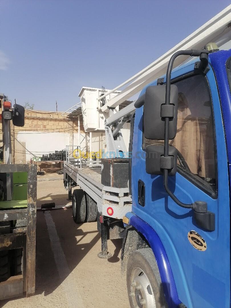 Shacman Camion shacman nacelle 14m 2019