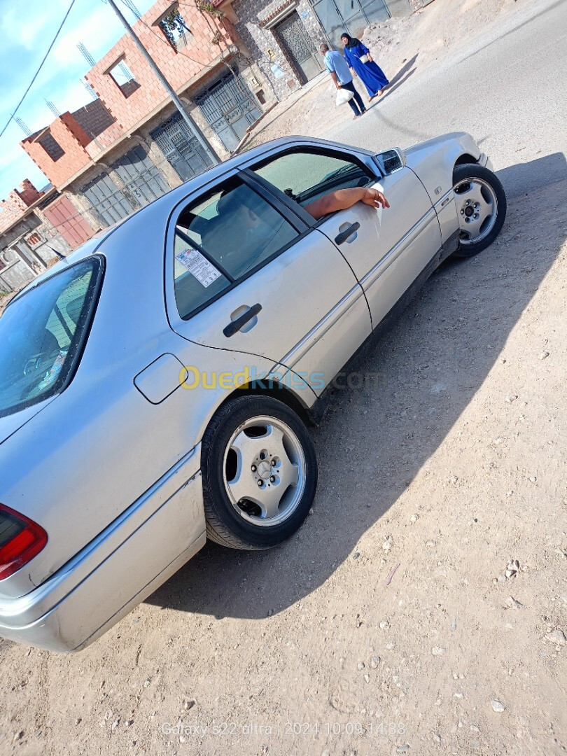 Mercedes Classe C 1997 220 ( 5 line )