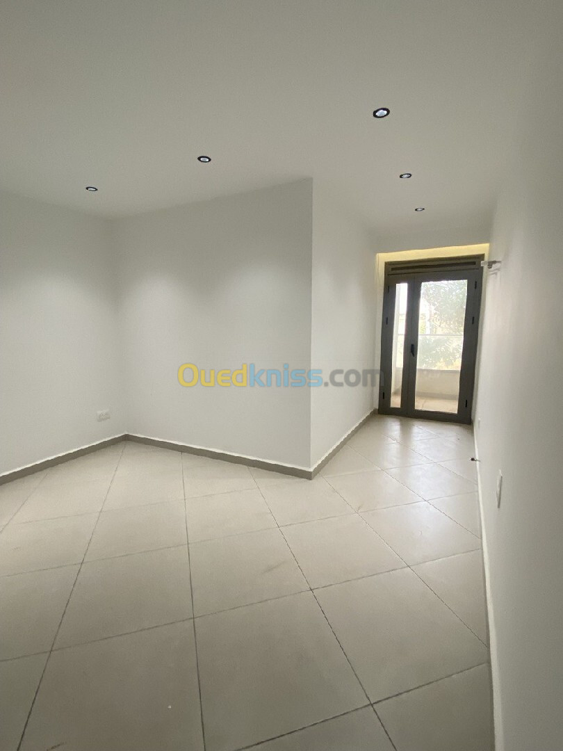 Vente Appartement F4 Alger Bordj el kiffan