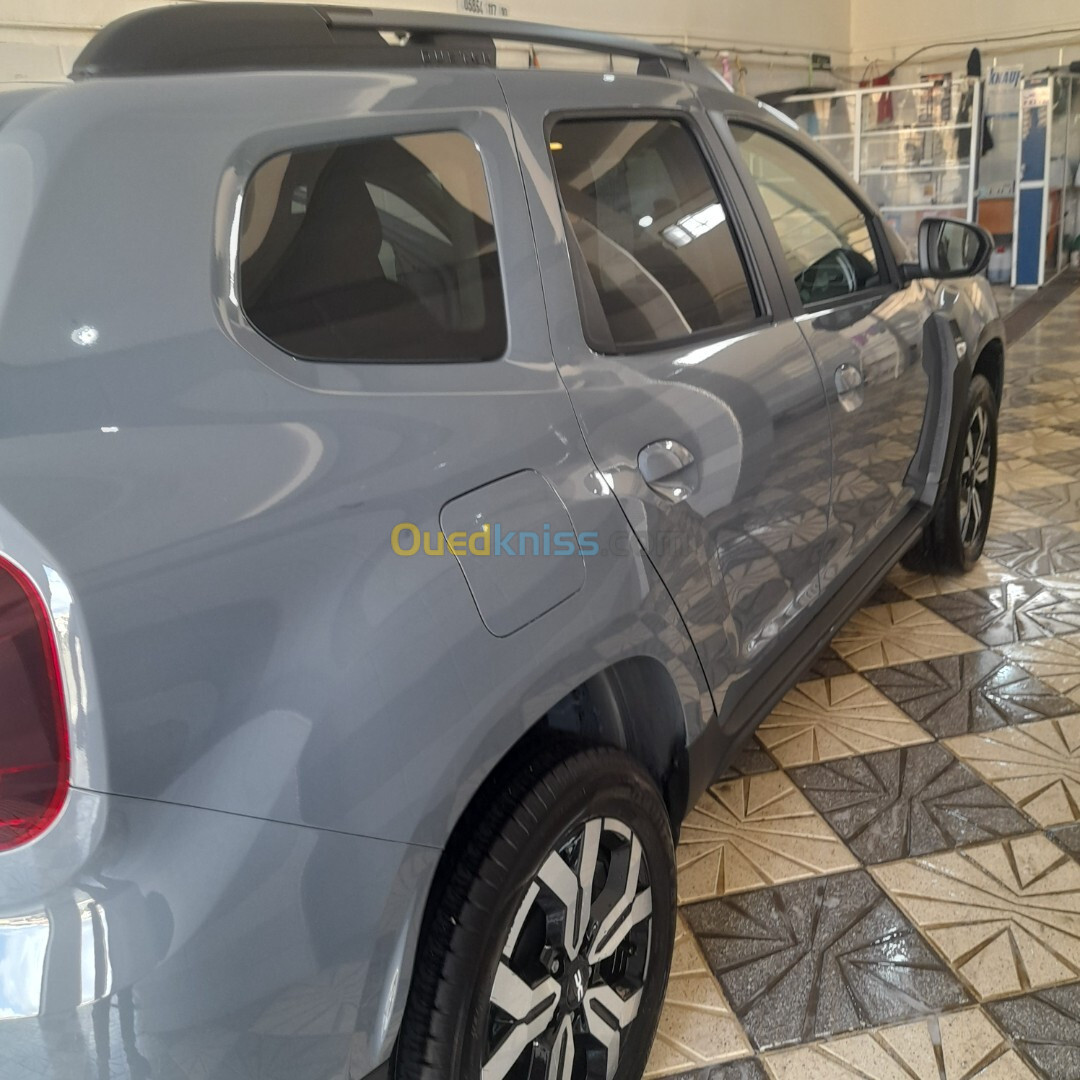 Dacia DUSTEUR 4×2 2024 