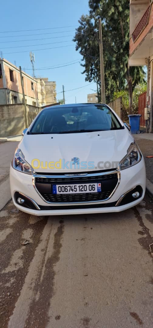 Peugeot 208 2020 208