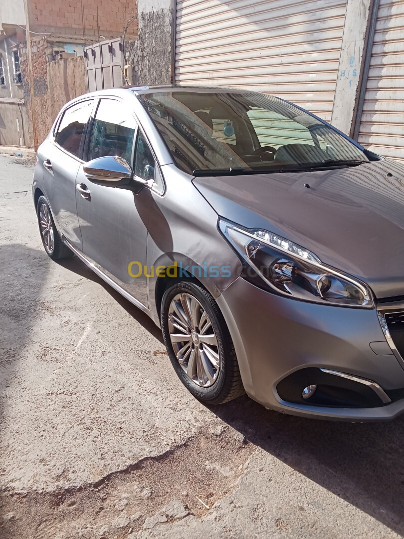 Peugeot 208 2019 Allure Facelift