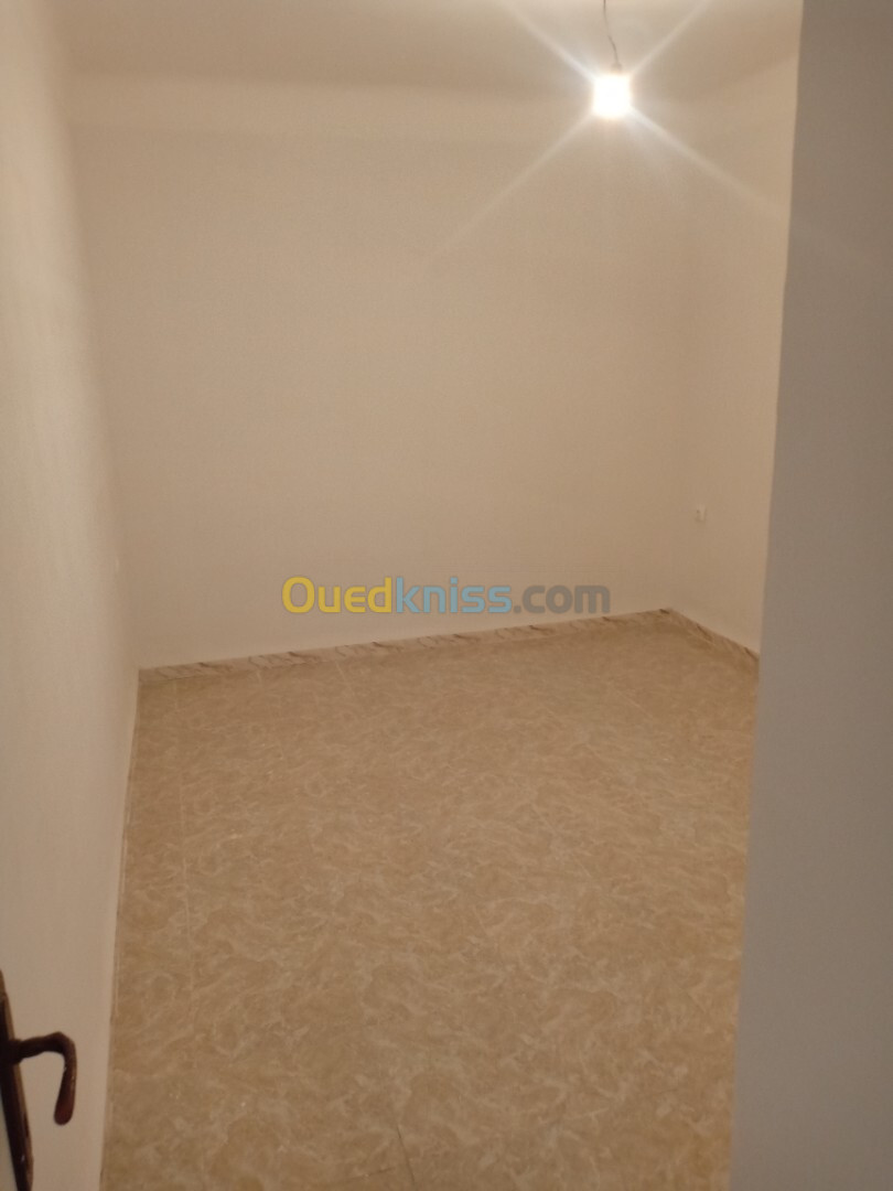 Location Appartement F3 Bouira Bouira