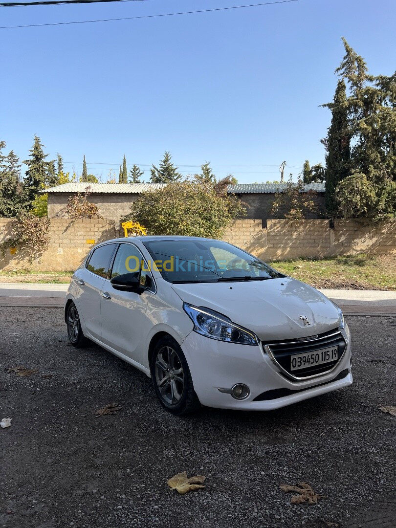 Peugeot 208 2015 208