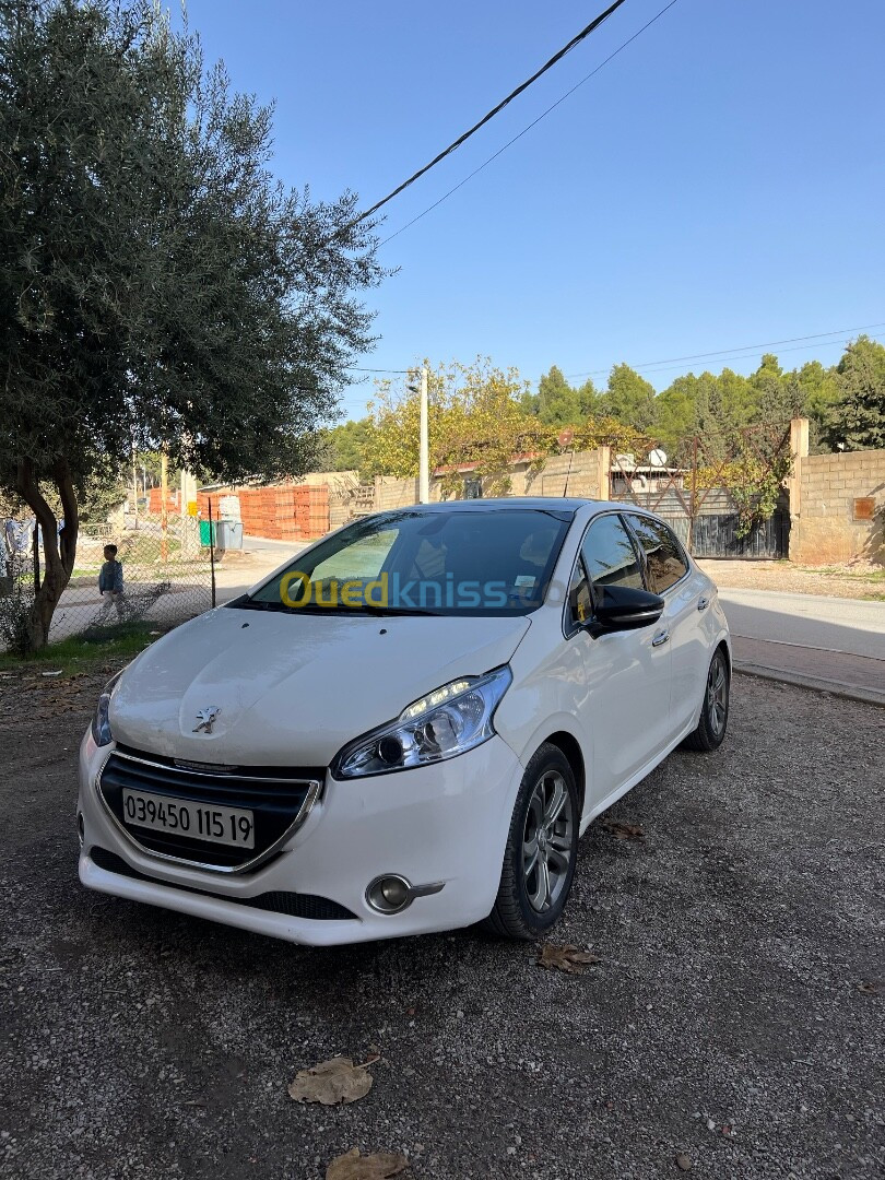 Peugeot 208 2015 