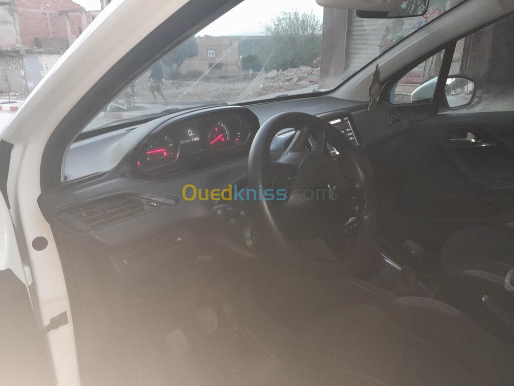 Peugeot 208 2013 208