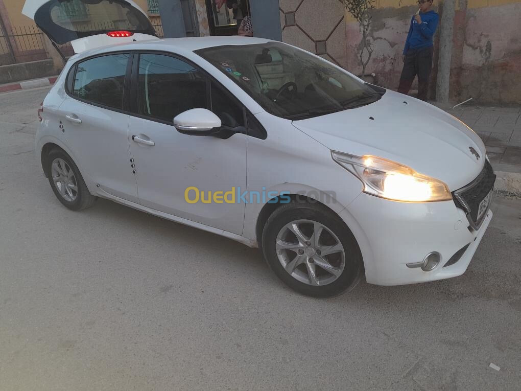 Peugeot 208 2013 208