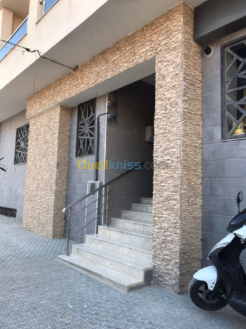 Vente Appartement F4 Alger Bordj el bahri