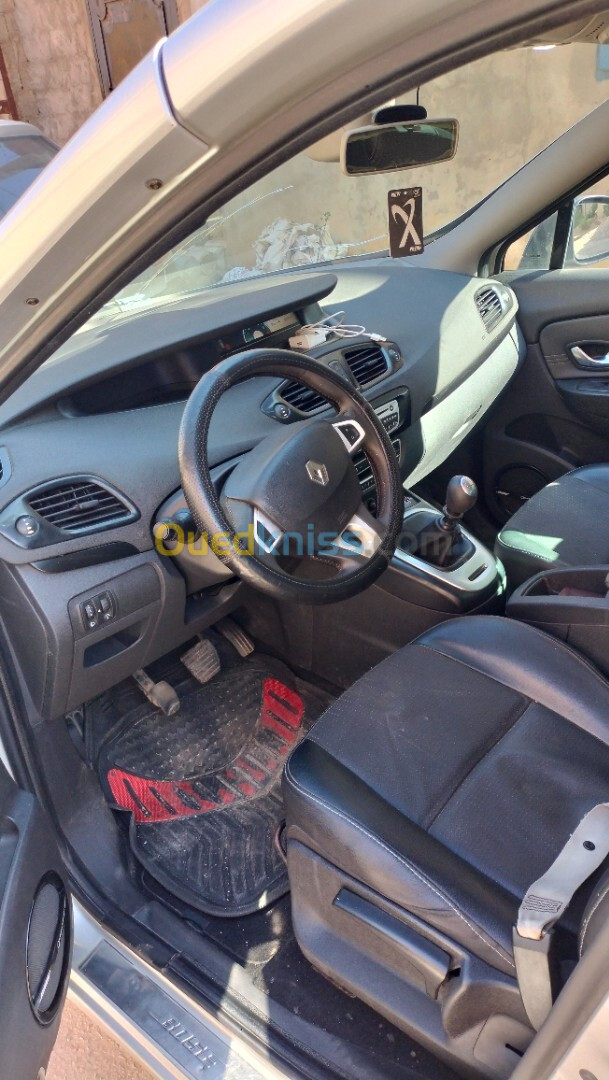 Renault Scenic 2012 Bose