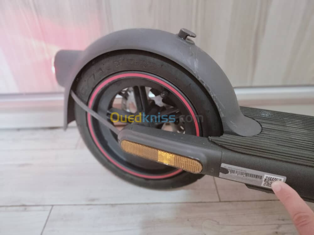 Trottinette electrique xiaomi pro 4