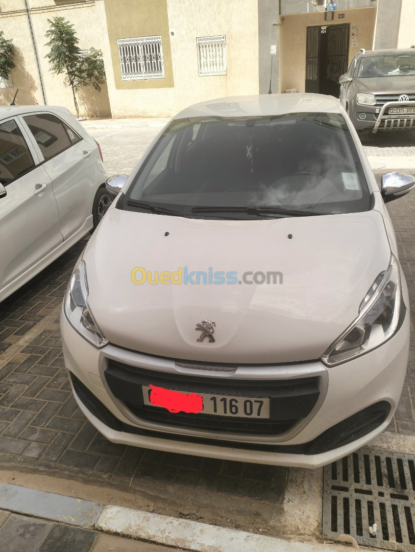 Peugeot 208 2016 Access Facelift