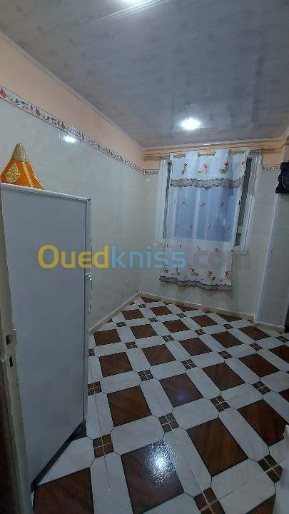 Location vacances Appartement F3 Mostaganem Abdelmalek ramdane