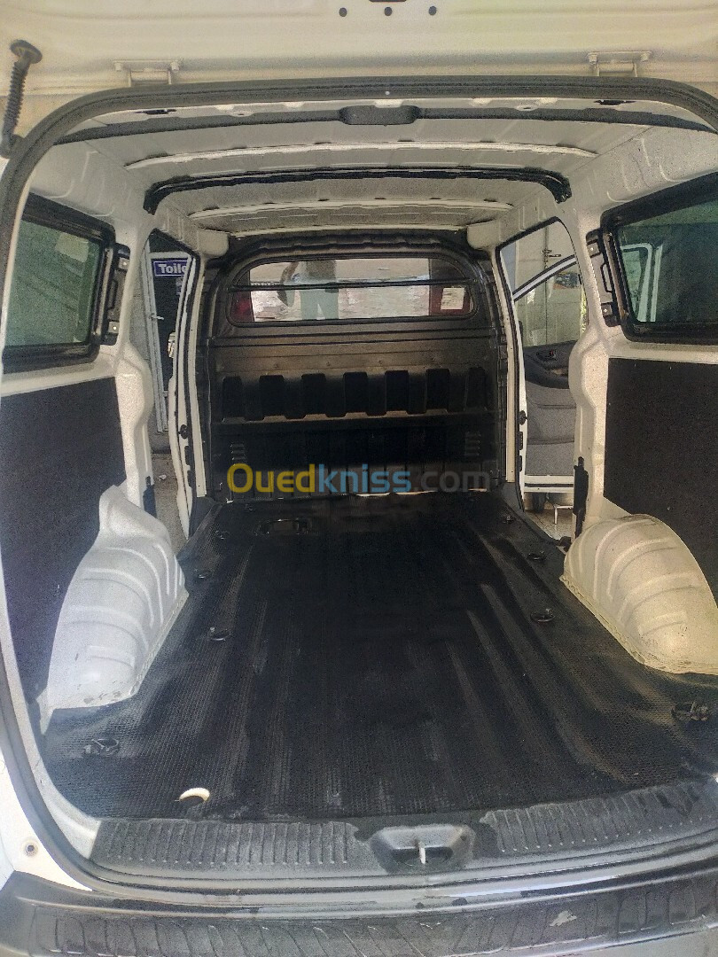 Hyundai H1 2019 Vitré 9 places