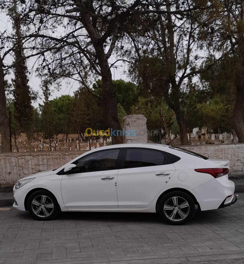 Hyundai Accent RB  4 portes 2018 GL DZ