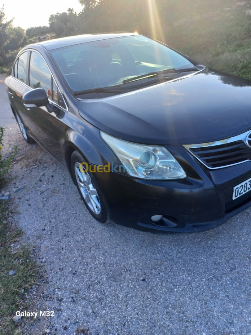 Toyota Avensis 2012 Premium