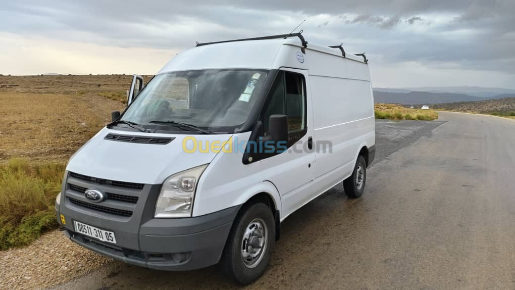 Ford Transit 2011