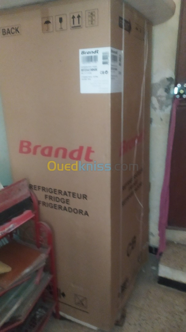 Réfrigérateur Brandt 400L Jamais utilisé 