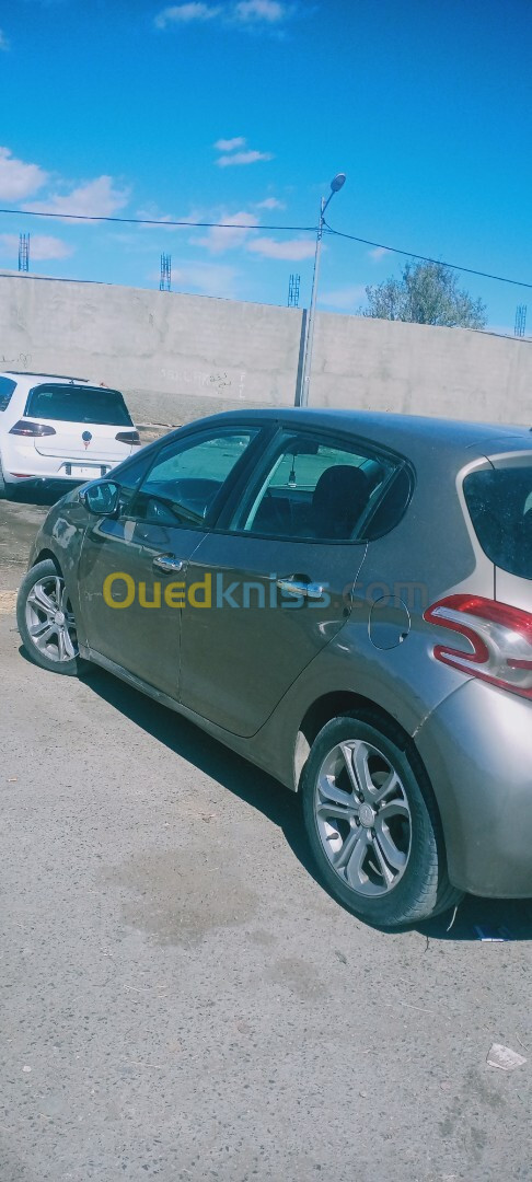 Peugeot 208 2013 208