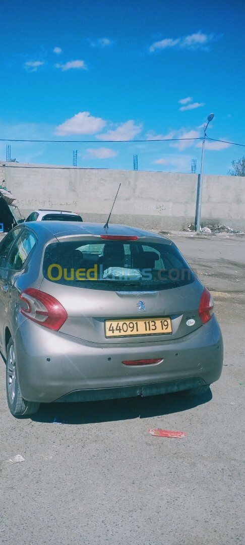 Peugeot 208 2013 208