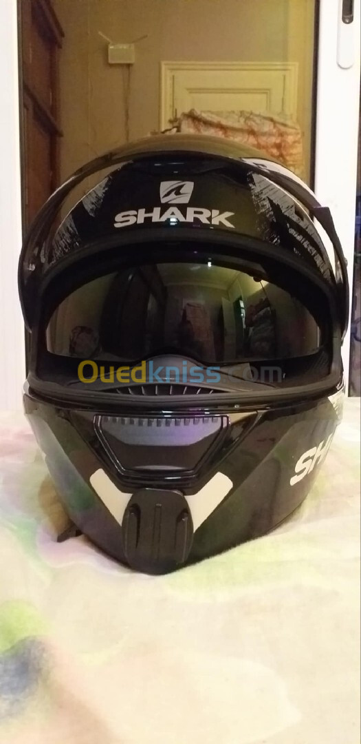 Casque moto shark