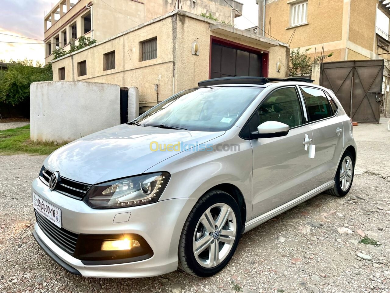 Volkswagen Polo 2014 R-line