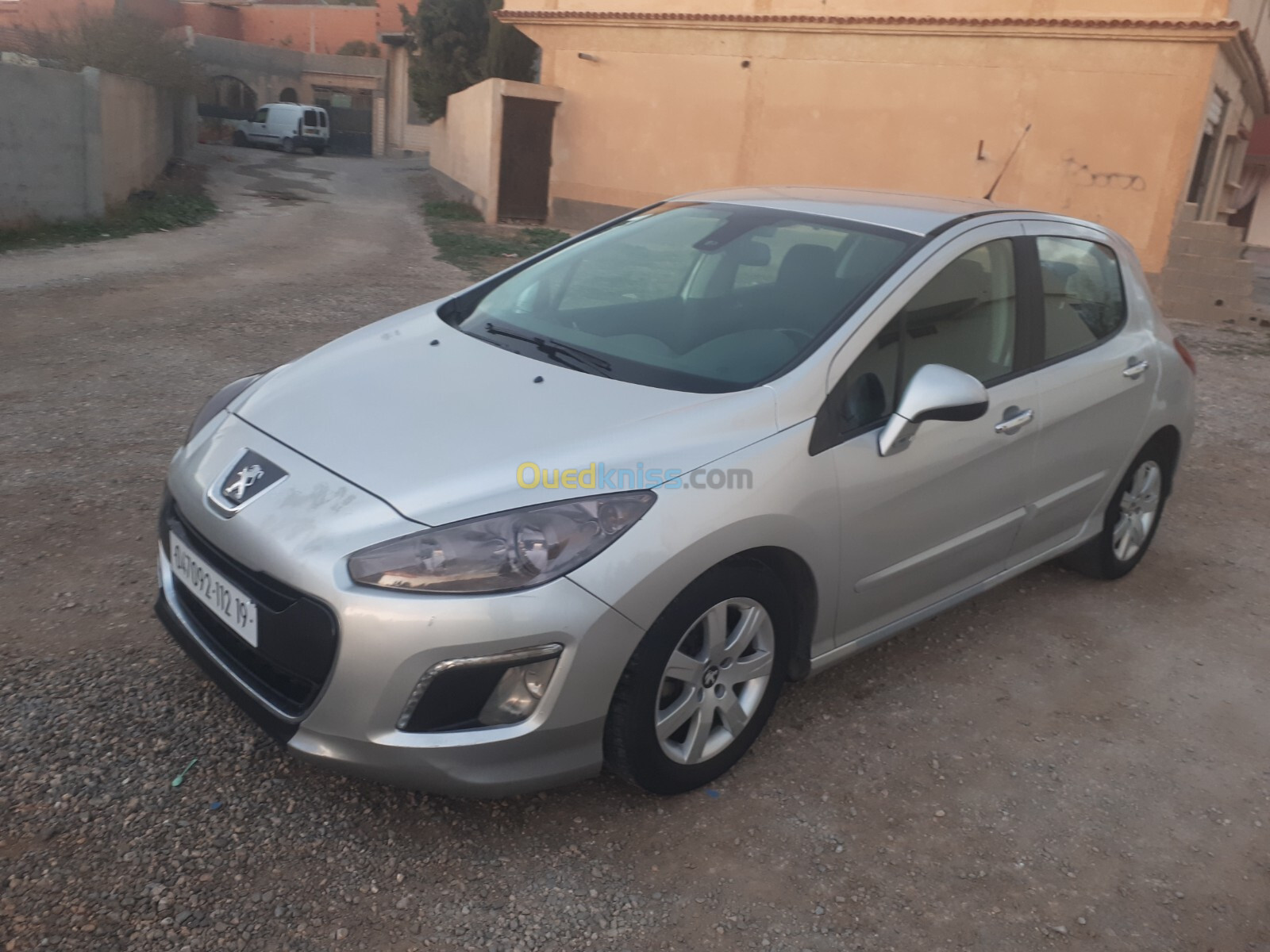 Peugeot 308 2012 active