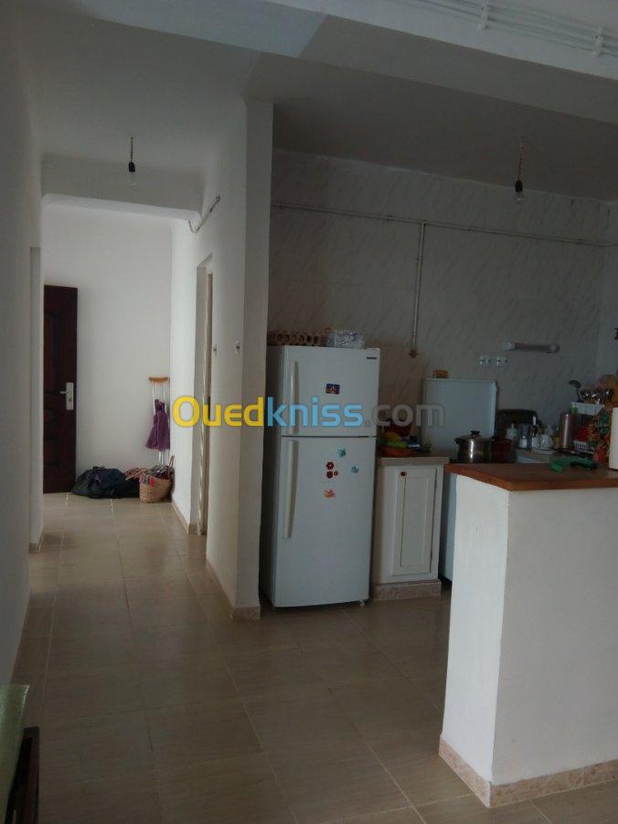 Location Appartement F3 Bejaia Beni ksila