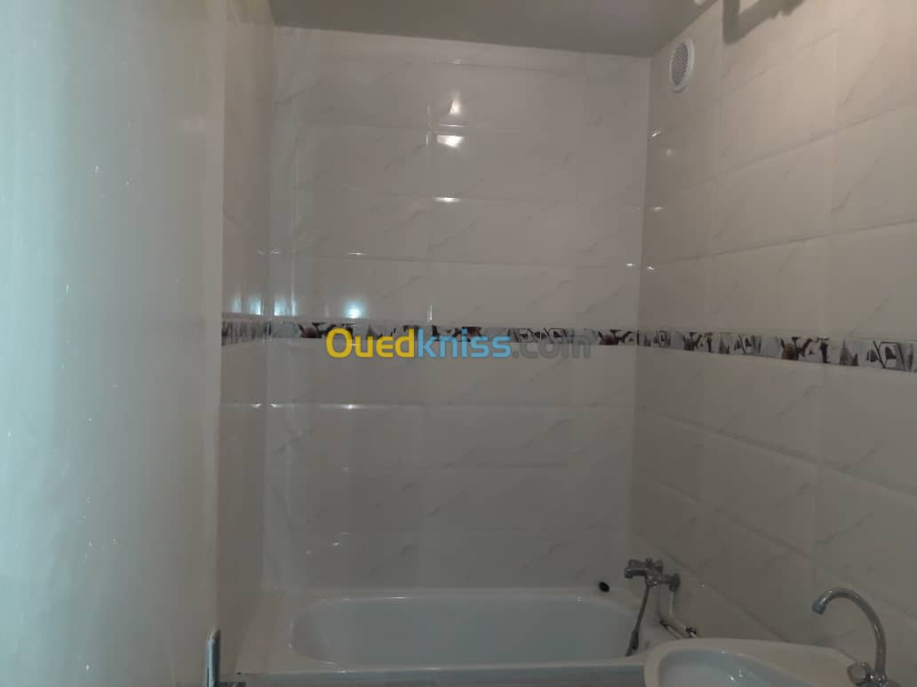 Location Appartement F3 Oran Arzew