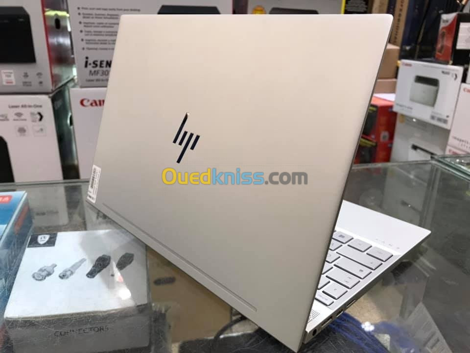 HP ENVY 13 i7 8550U 8GB 256SSD FHD