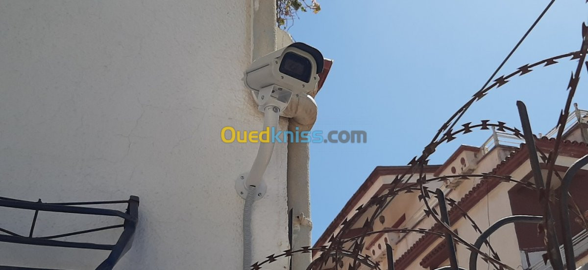 Installation camera de surveillance 