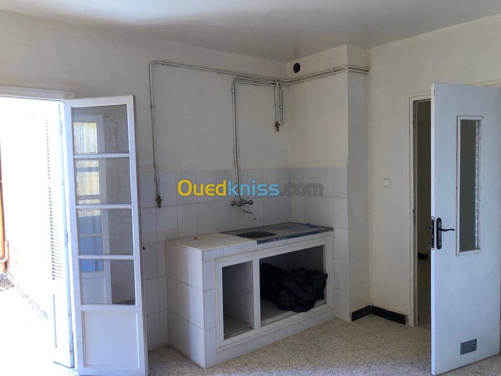 Location Appartement F4 Alger Bouzareah