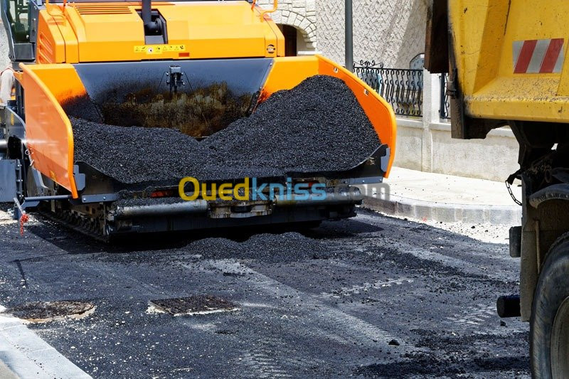 Travaux buplics bitume route 