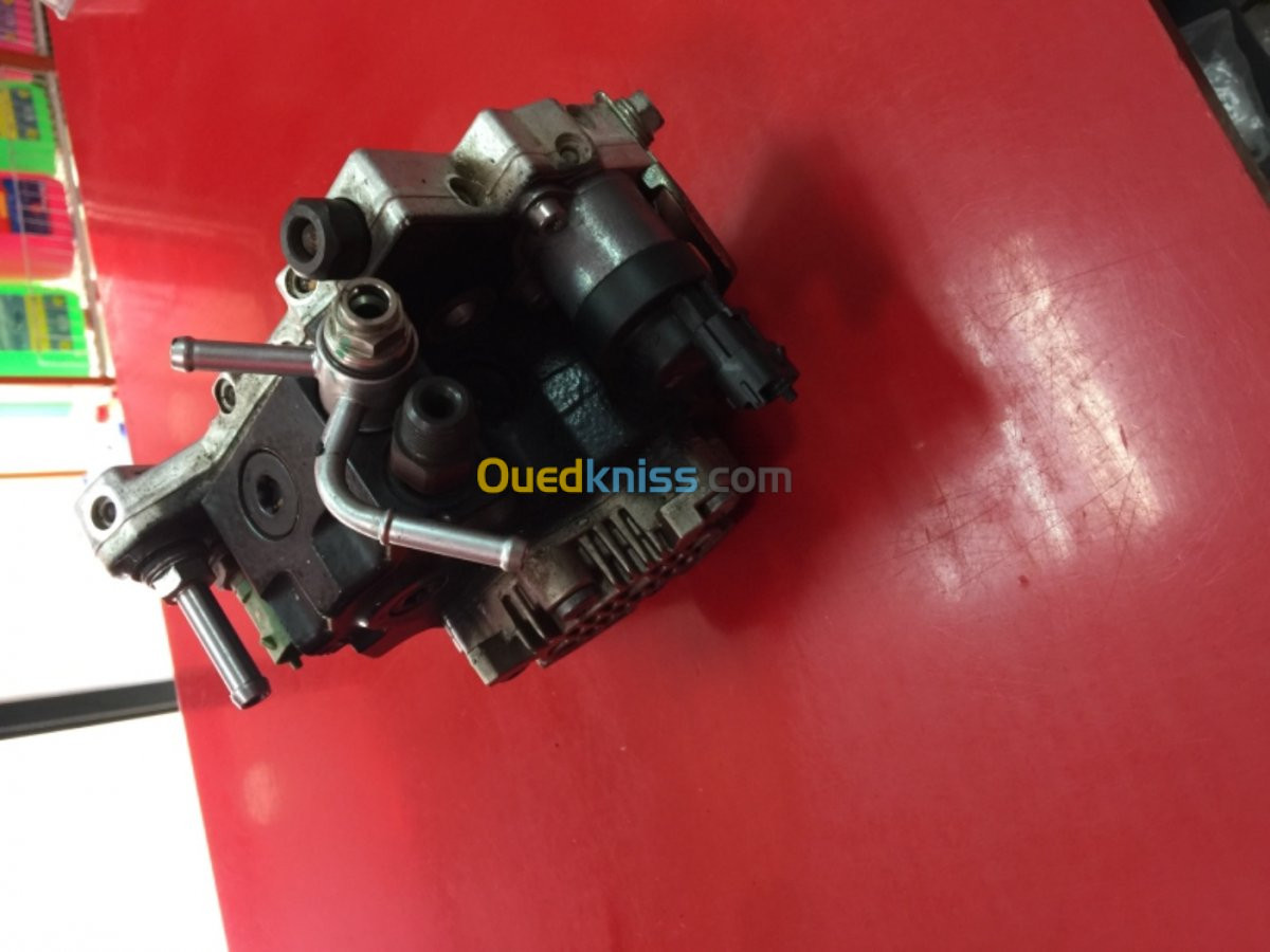 Pompe HB et injecteur corolla / auris 