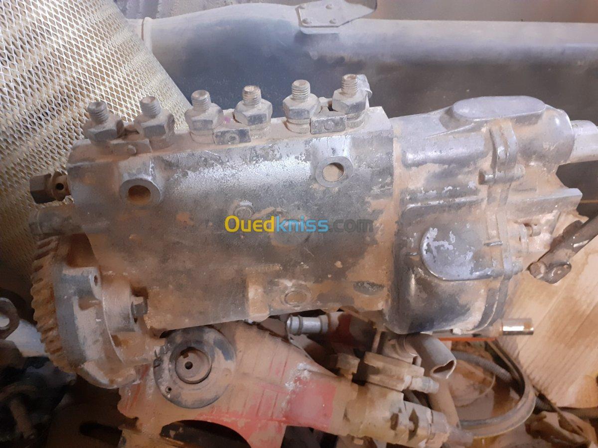 Pompe injection مرسديس شاحنة 1985 4x4