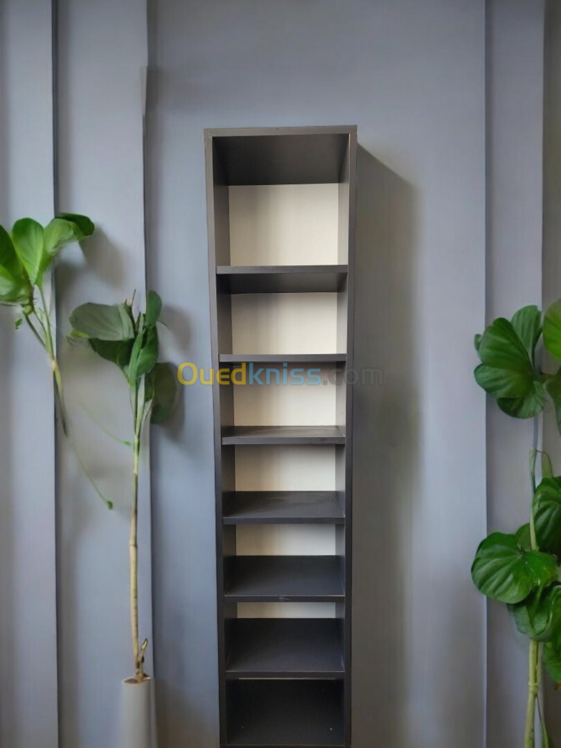 Bibliothèque verticale étroite et haute en MDF espagnol gris