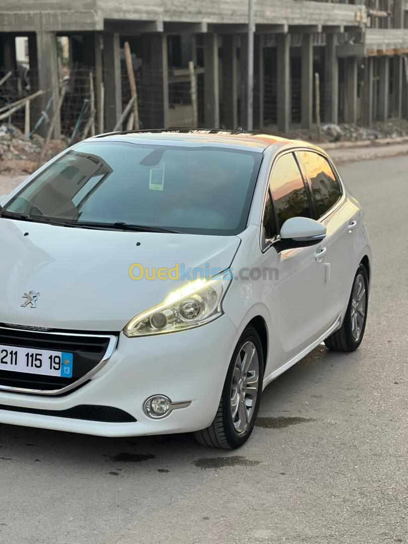 Peugeot 208 2015 Allure